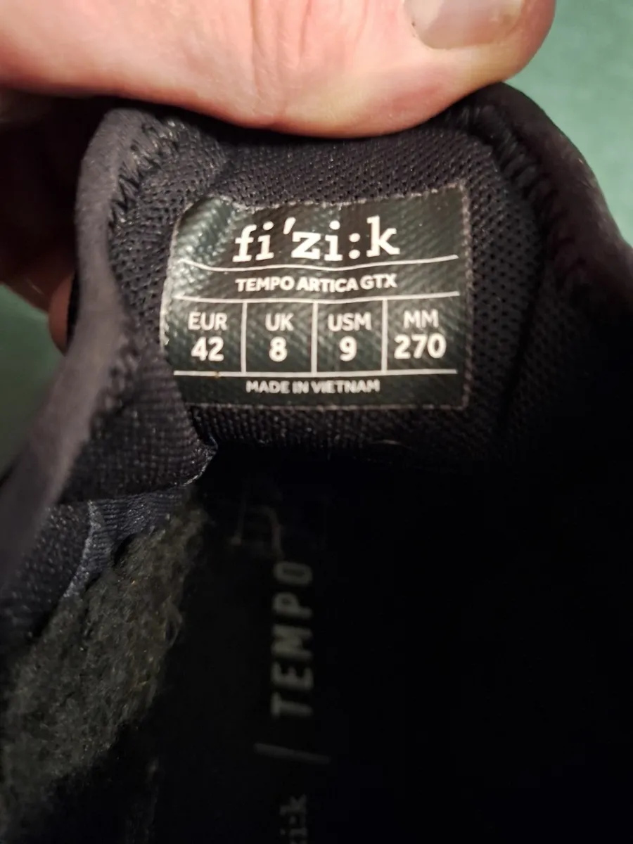 Cycling shoes - Image 2