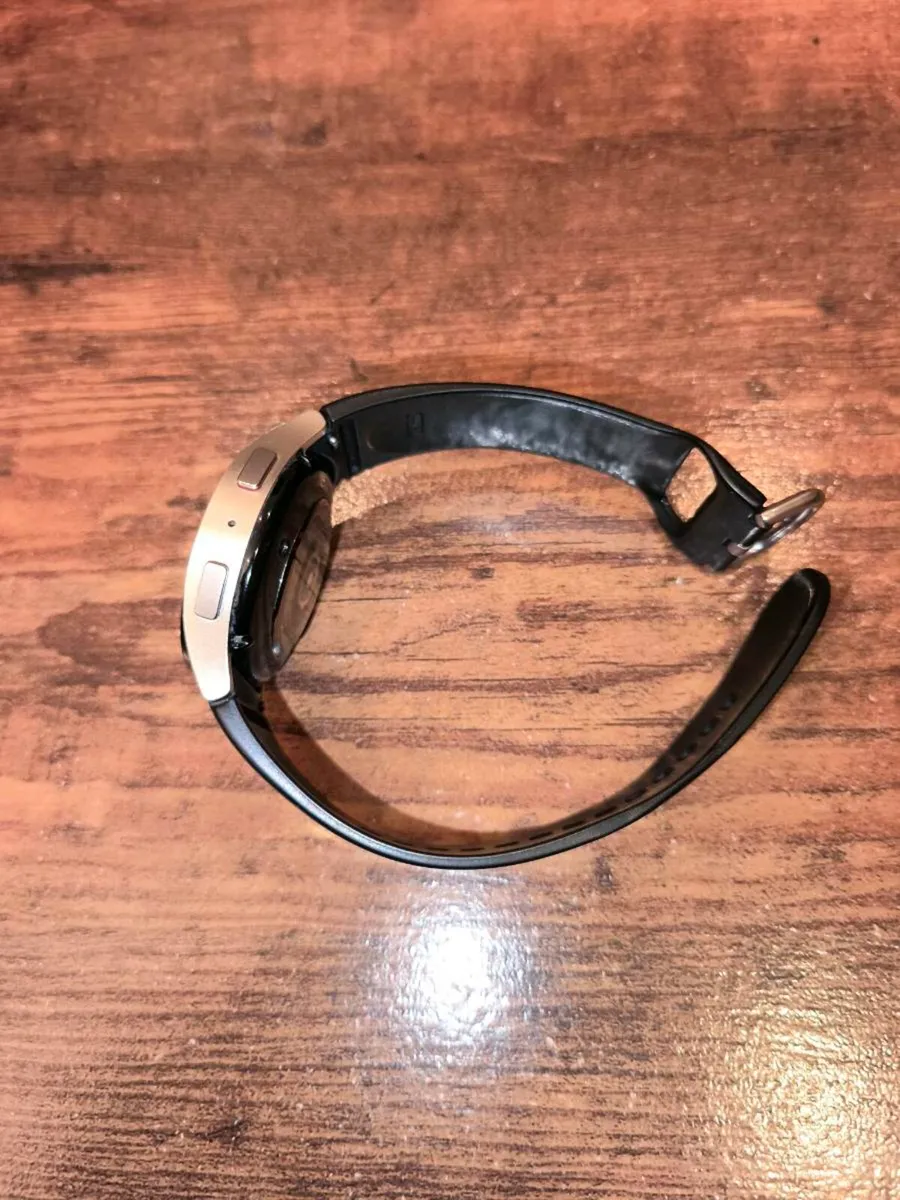 Samsung Galaxy Watch 6 - Image 4