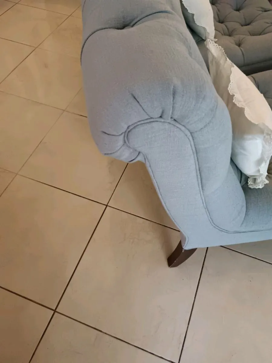 Bedroom chairs - Image 4