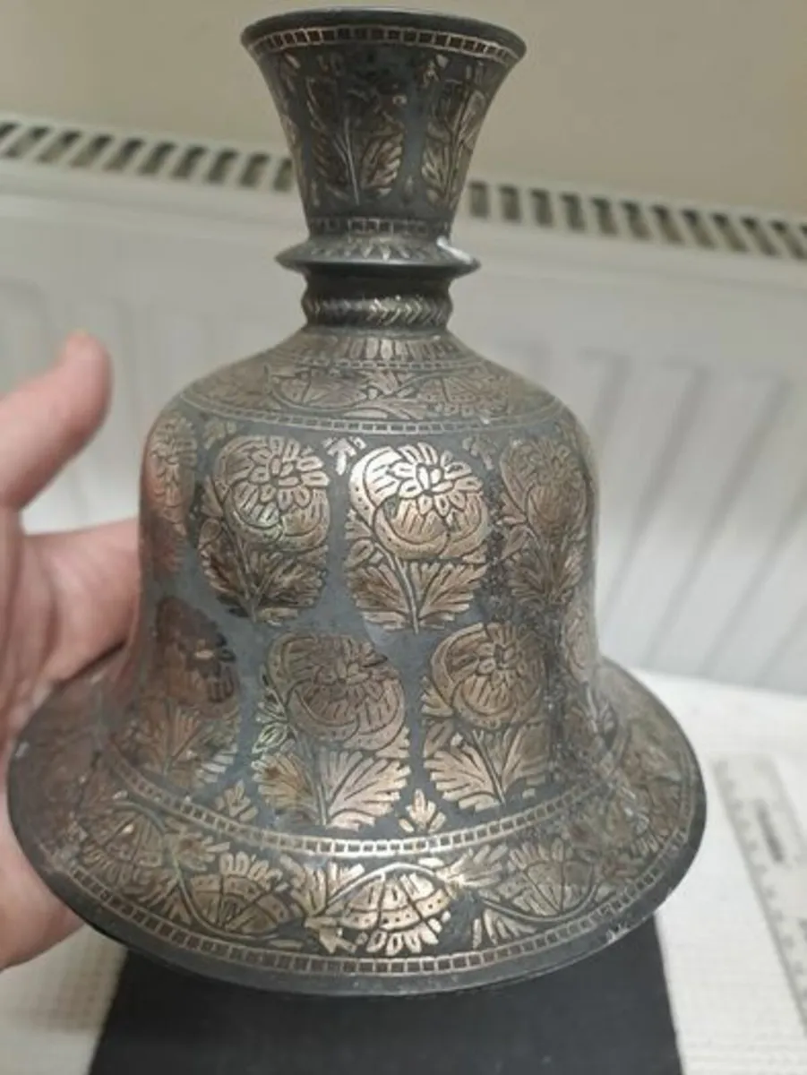 Indian Bidriware Style candle holder - Image 2