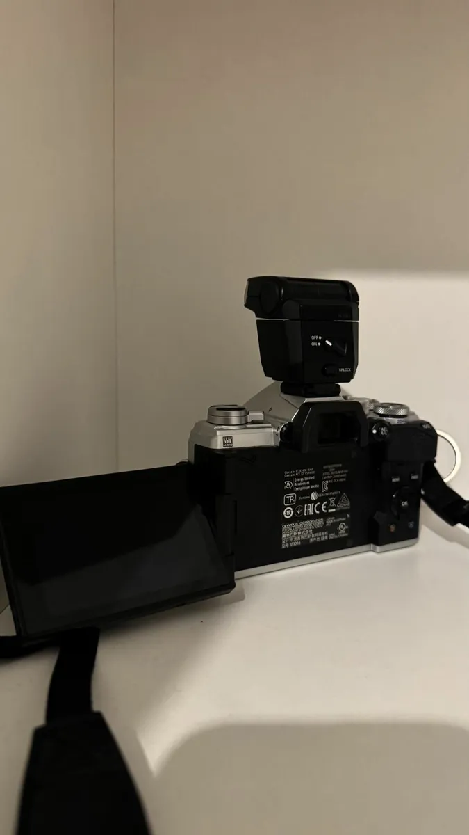 Olympus O-md E-m5-lll - Image 2