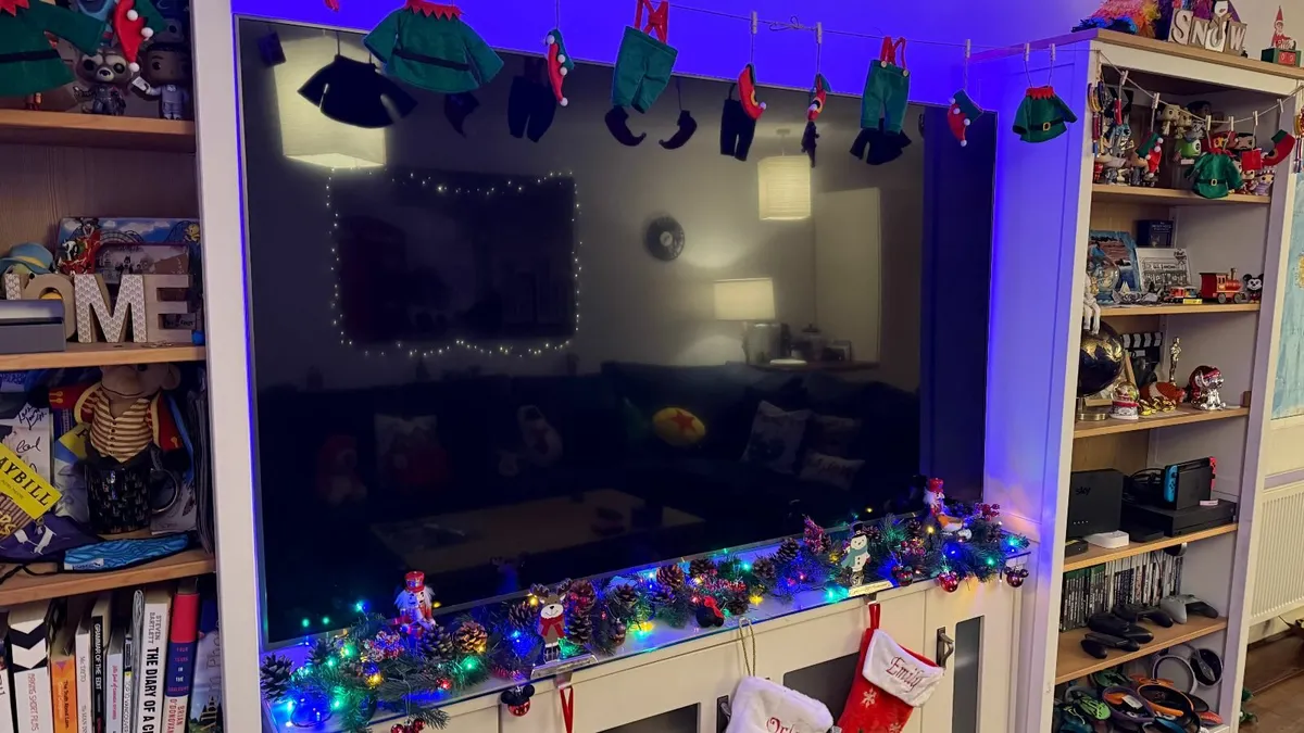 Samsung 75" 4K Smart TV - Image 1