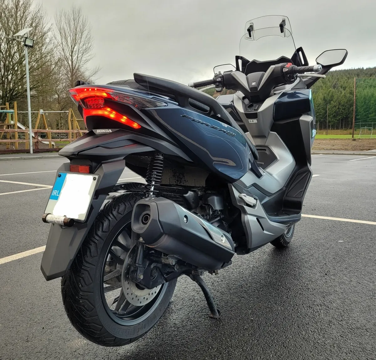 HONDA FORZA 300. EXCELLENT BIKE - Image 3