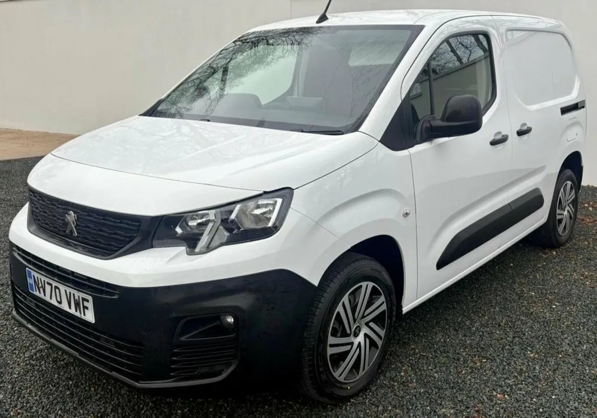 1.5 BlueHDi 1000 Professional Standard Panel Van 5 - Image 1