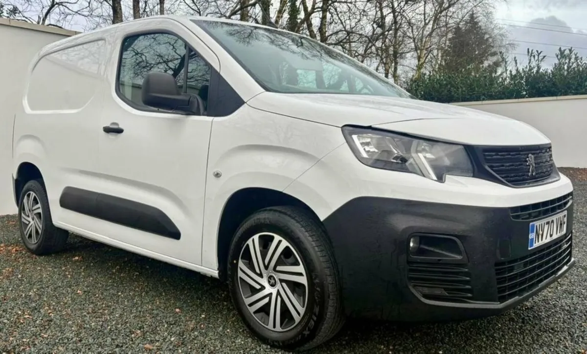 1.5 BlueHDi 1000 Professional Standard Panel Van 5 - Image 2