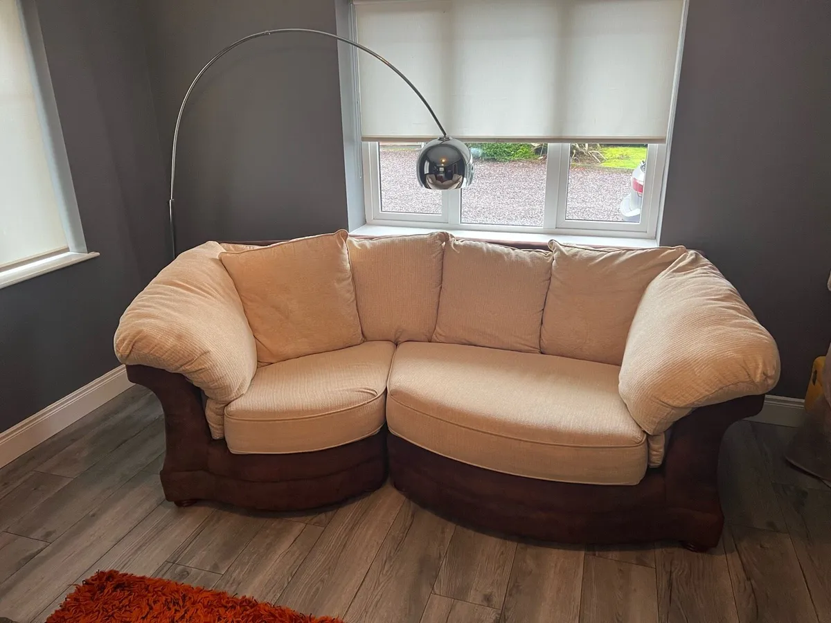 Large 3 seater couch - Image 1