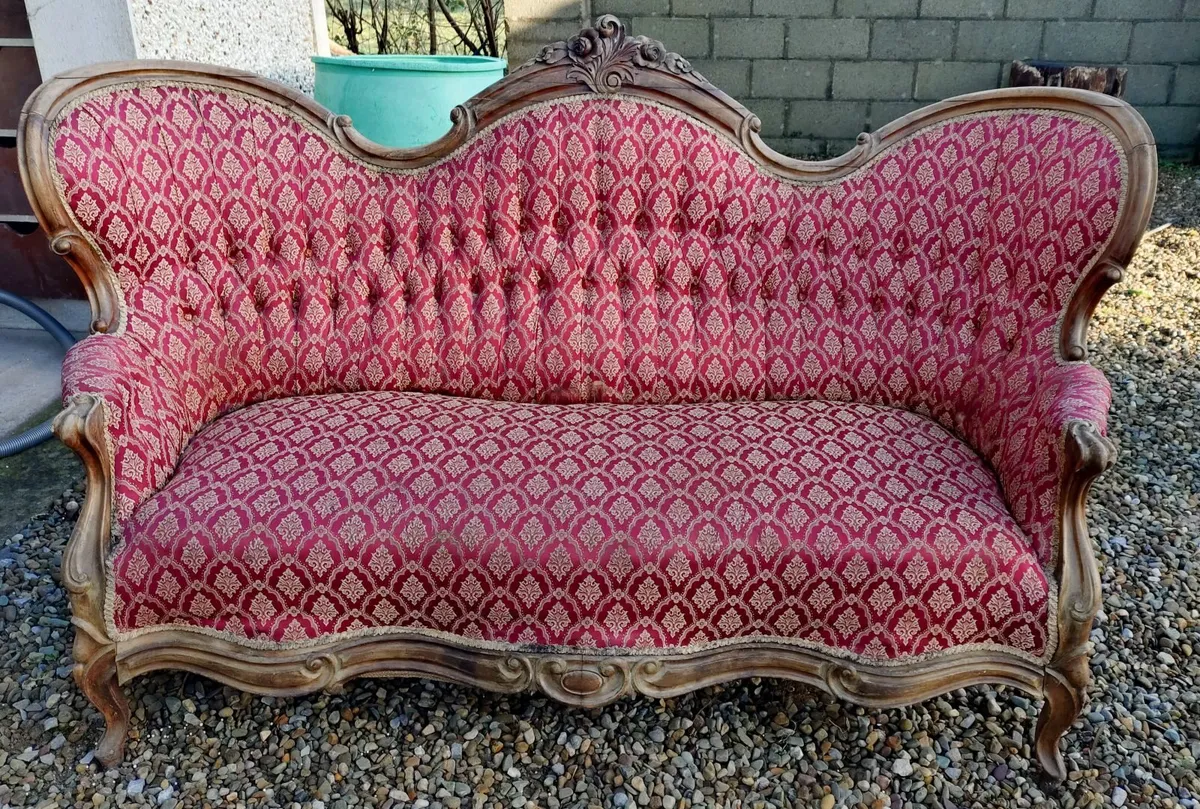 Vintage Couch & Two Chair (water Damaged). - Image 2