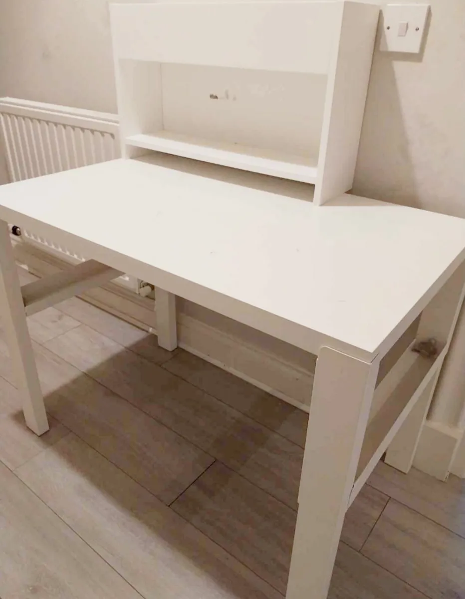 ikea pahl table