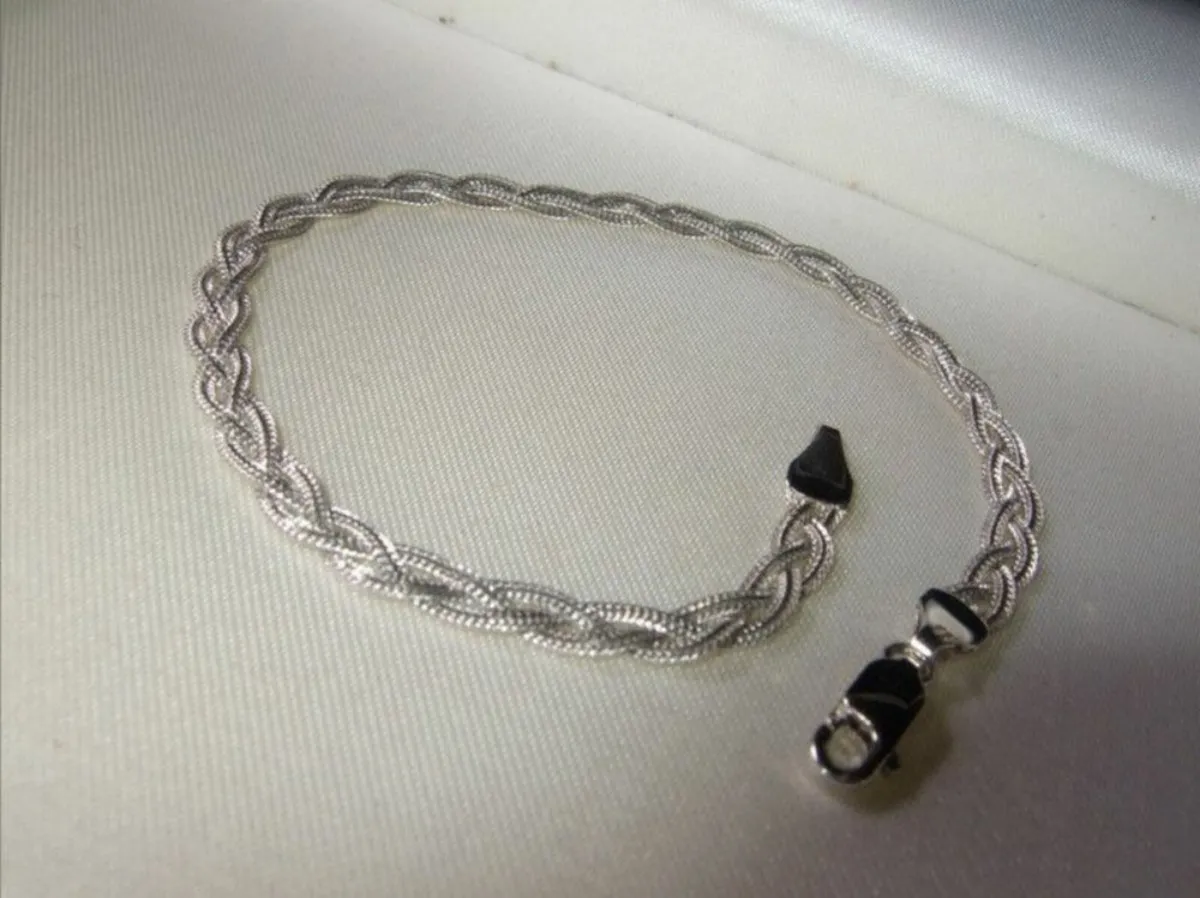 Vintage White Gold 'Weave' Bracelet - Image 4