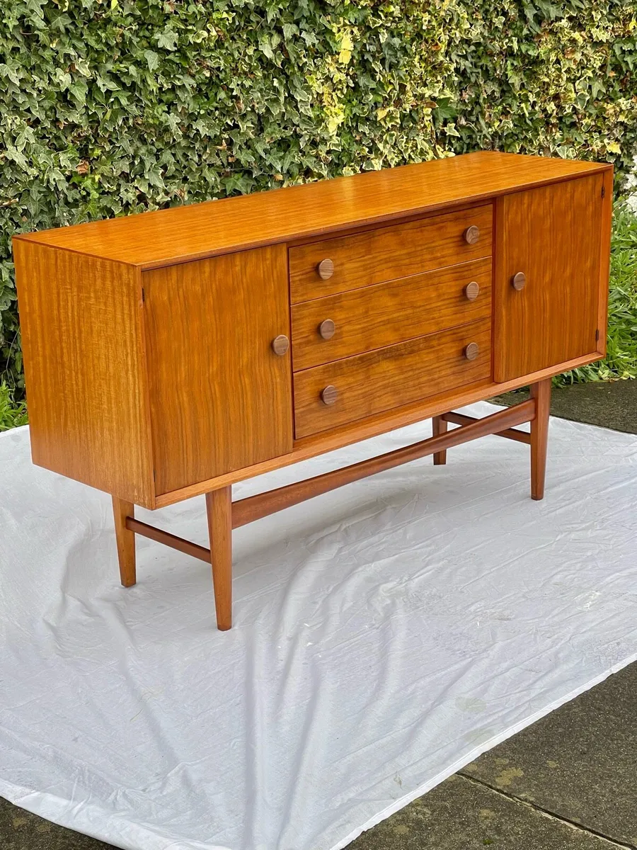Mid century sideboard - Image 3