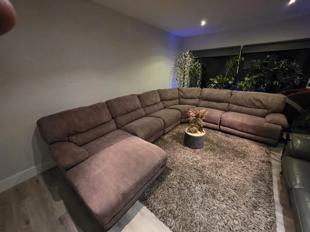 Reduced Baxter recliner corner sofa with L shape - Image 3