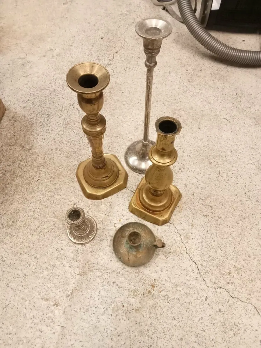 Old brass candle holders - Image 1