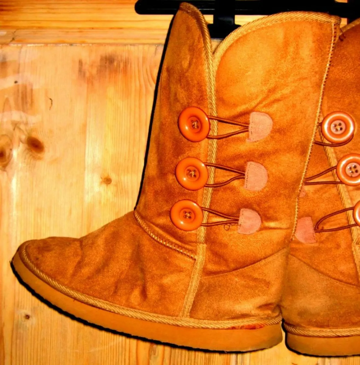 BNWT Ladies Boots-Size 6.5 - Image 3