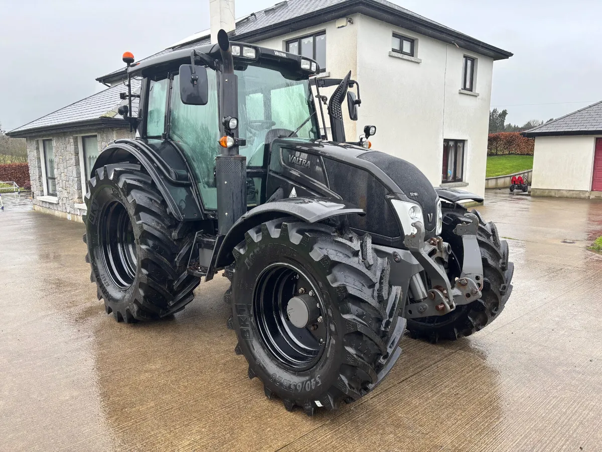 2016 Valtra N143 HiTech *New Tyres* - Image 3
