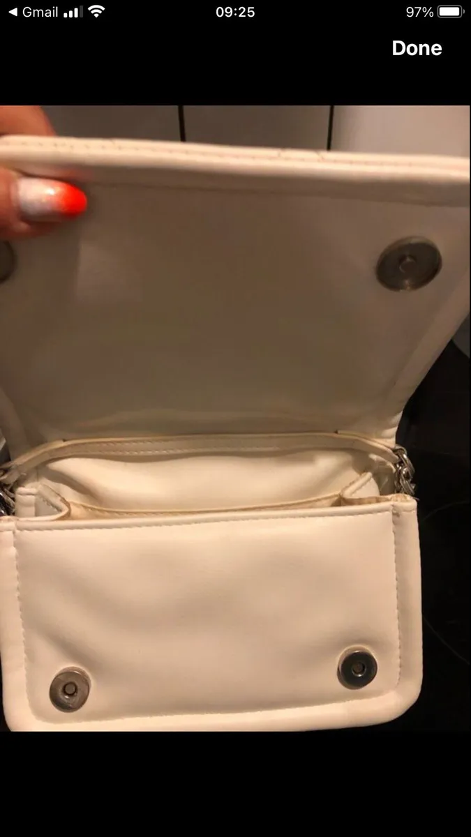 Ladies new bag €5 - Image 2