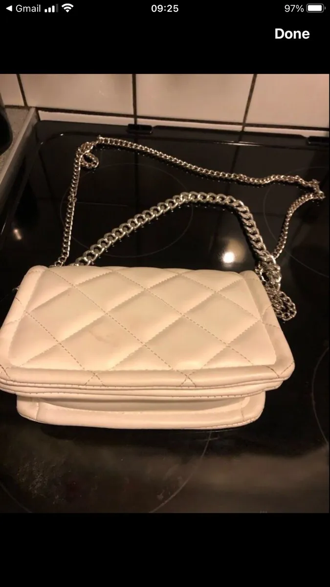 Ladies new bag €5 - Image 3