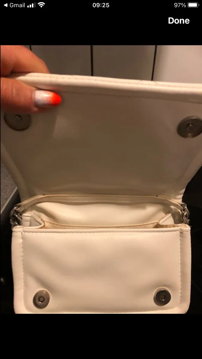 Ladies new bag €5 - Image 4