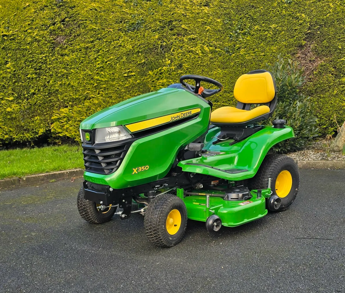 NEW 48" JOHN DEERE X350 - Image 1