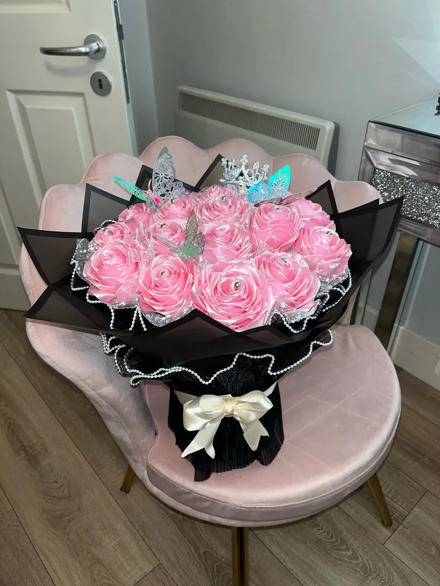 Eternal Roses Bouquet - Image 2