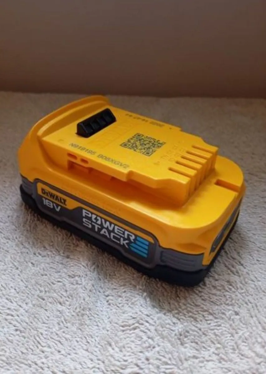 DeWalt dcf887 Impact Driver - Image 4