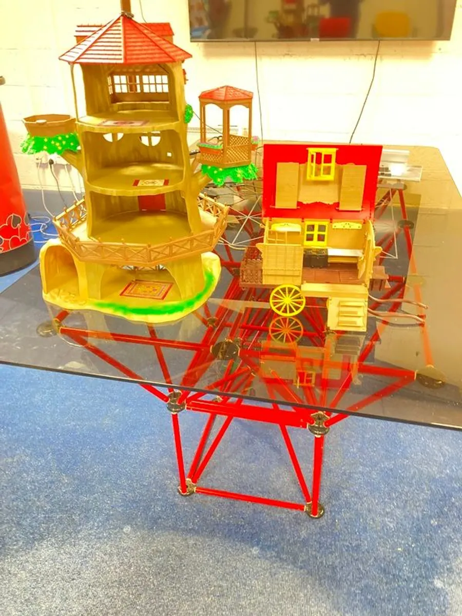 Sylvanian Families Extensive Collection - Image 2