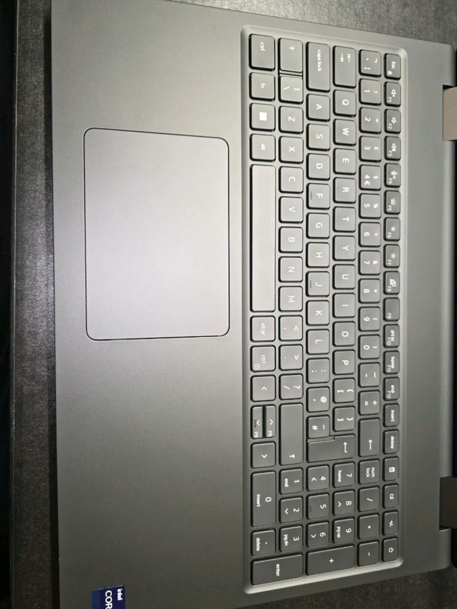 Dell Precision 7680 Mobile Workstation - Image 2