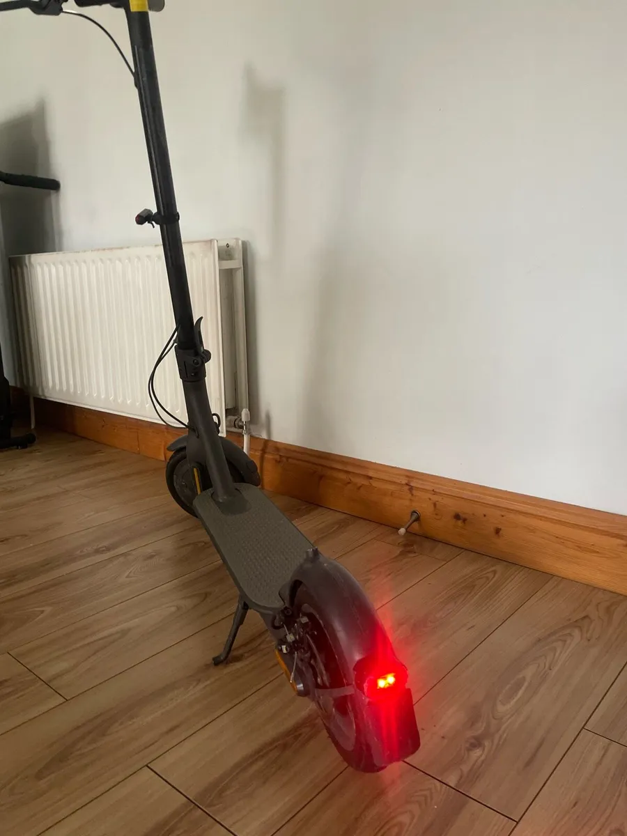 Xiaomi Mi Electric Scooter 1S - Image 4