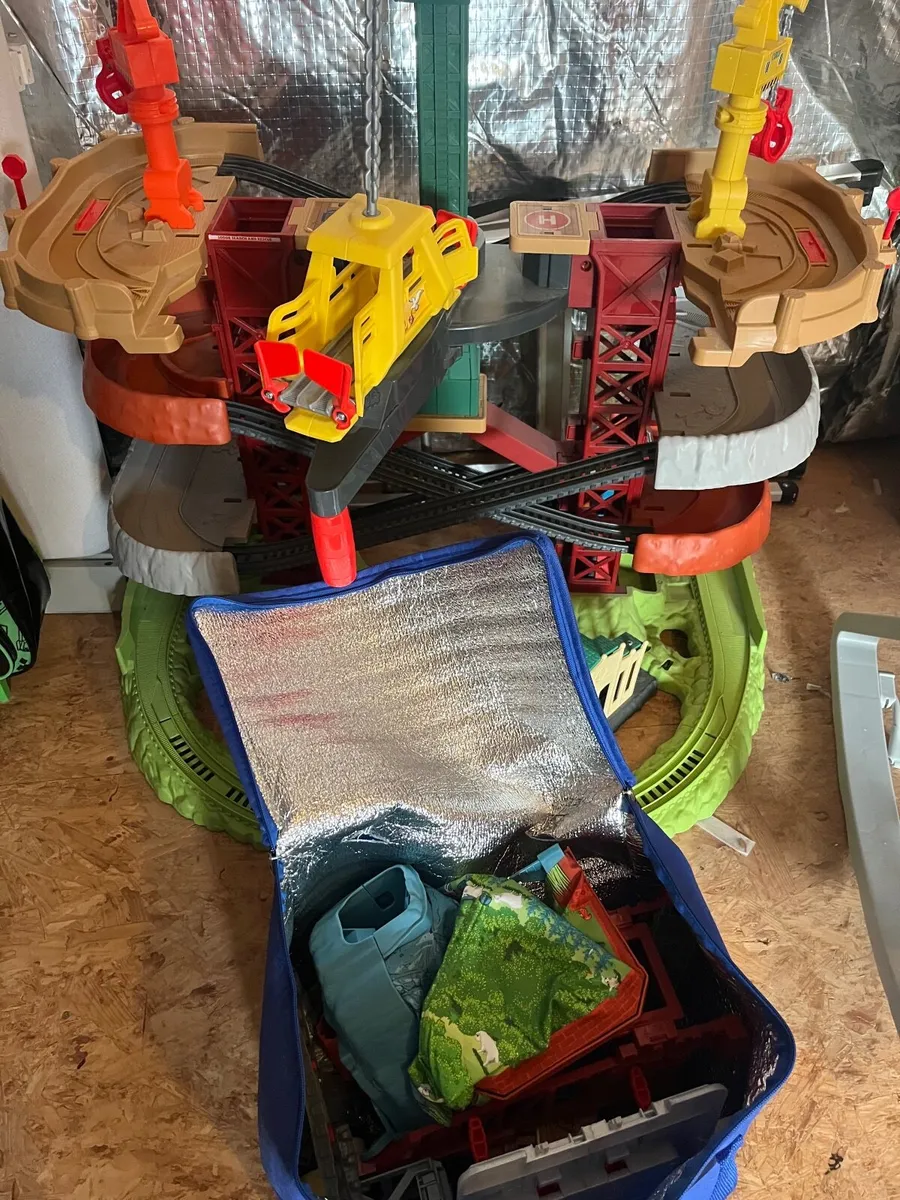 Thomas the tank train sets - Image 3