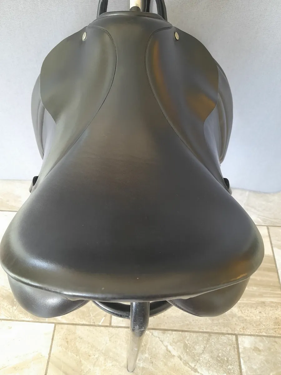 Jeffries Stamford 17inch medium black show saddle - Image 2