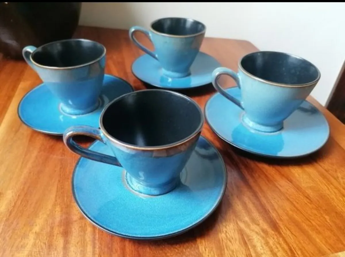 Coffee/Tea Cups and Saucers - Image 3