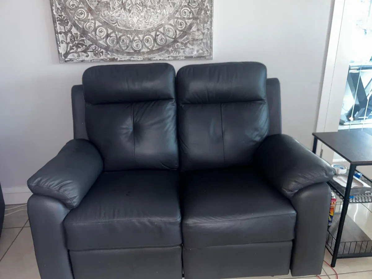 3 Piece Leather Grey Suite of Recliner Furniture - Image 4