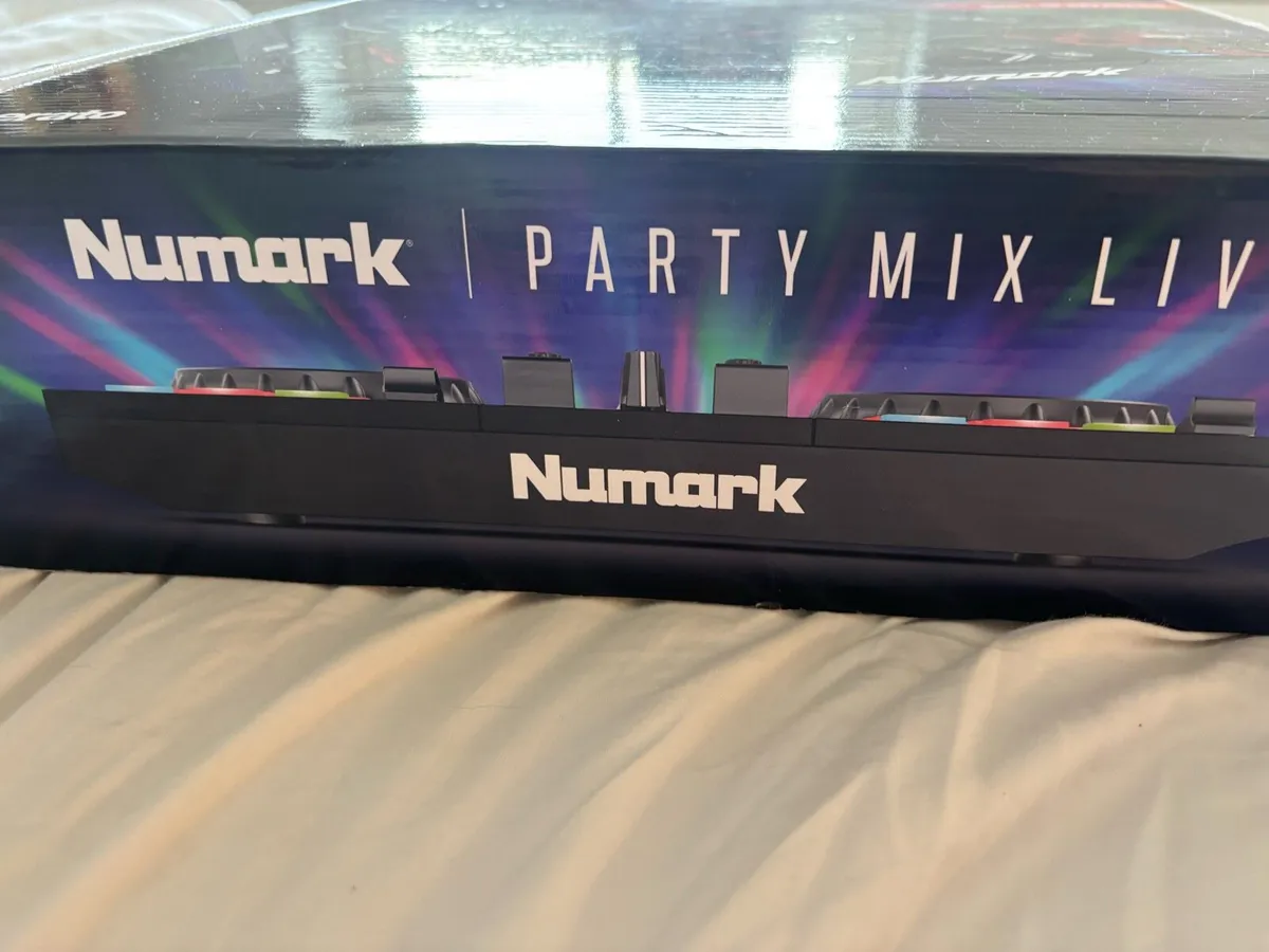 Numark Party Mix Live DJ controller never used. - Image 2