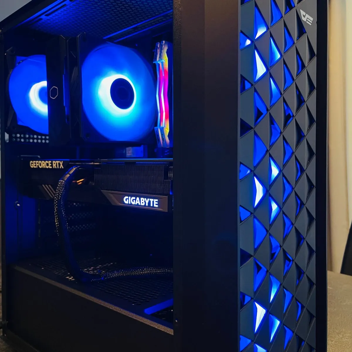 PC Ryzen Gaming 7 7700, RTX 4070 Super, 32GB DDR5 - Image 4