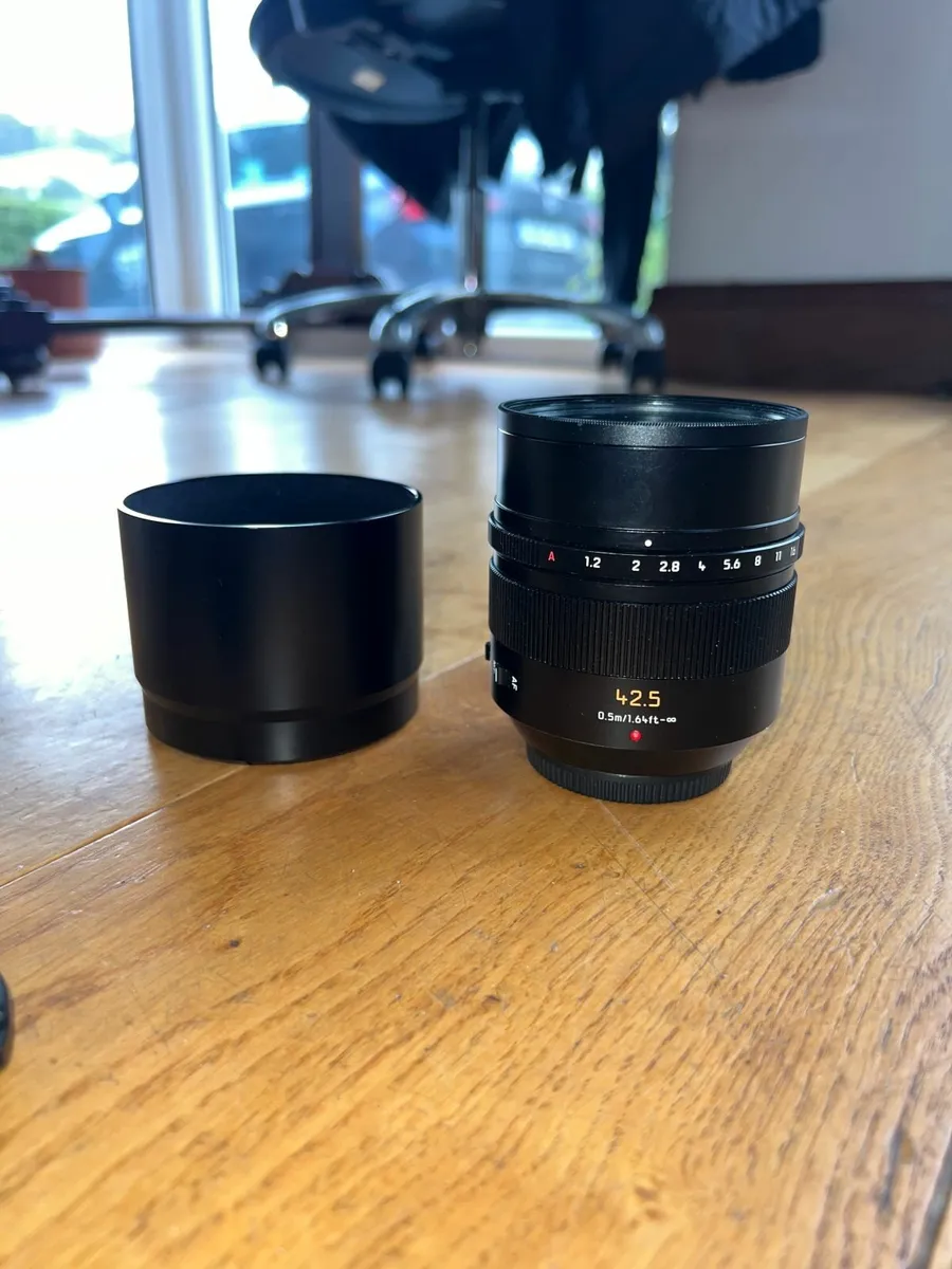 Panasonic Leica DG Nocticron 42.5mm f/1.2 - Image 1