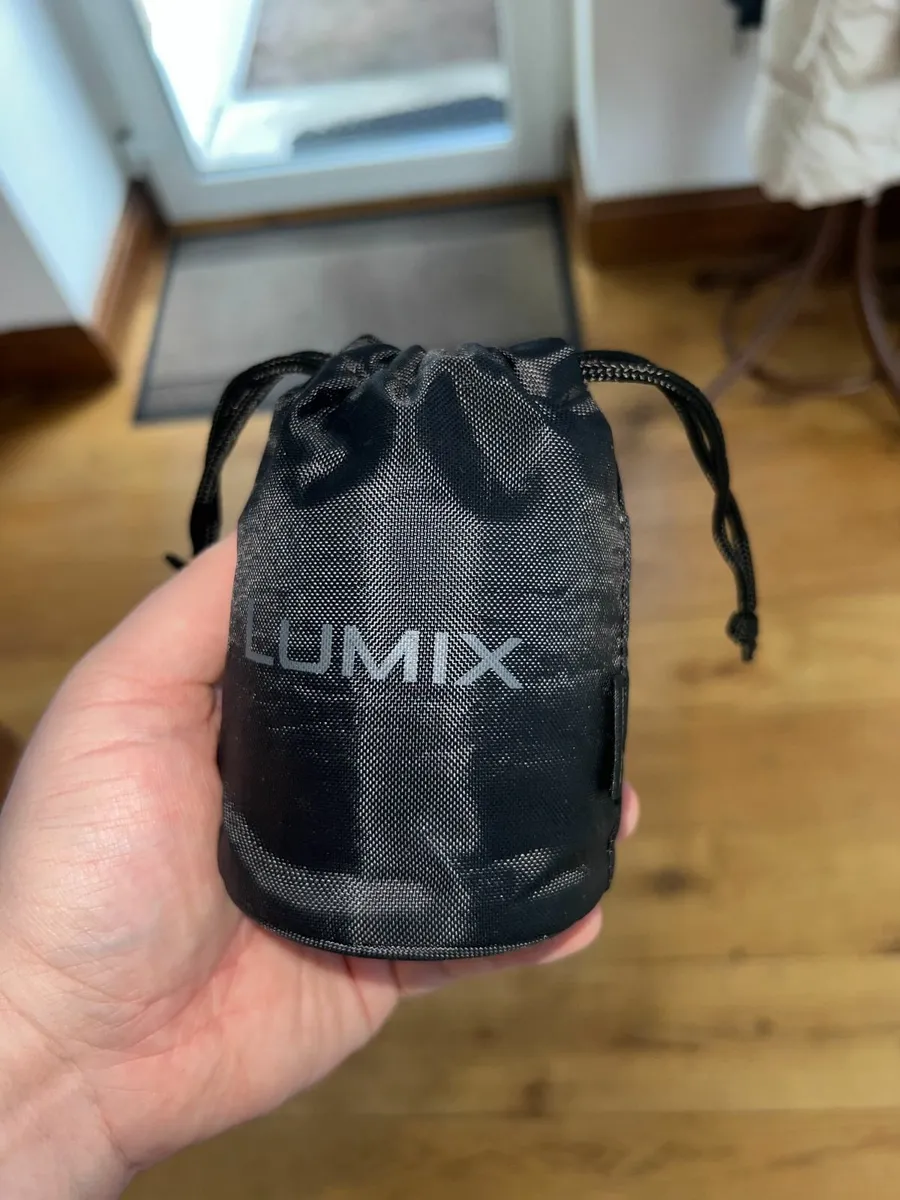 Panasonic Leica DG Nocticron 42.5mm f/1.2 - Image 2