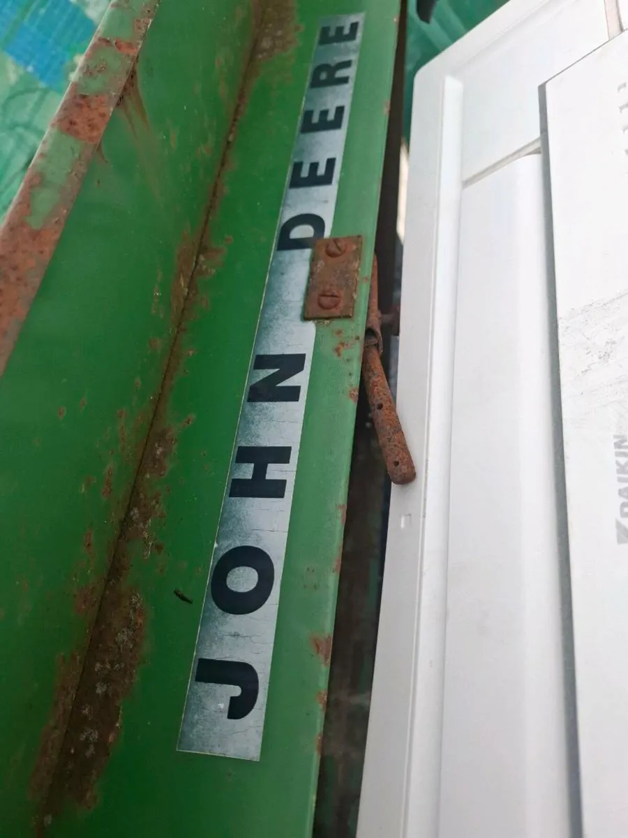 John deere  roof - Image 1