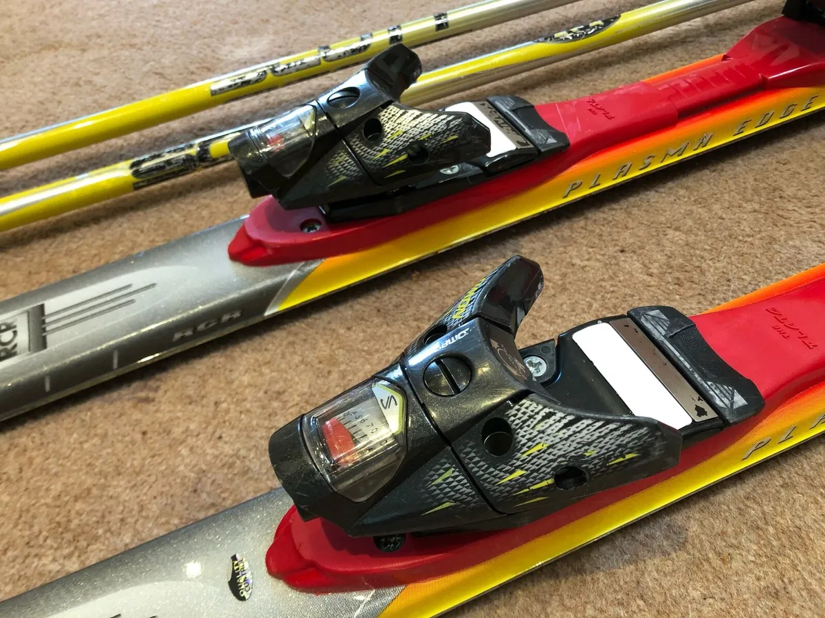 Skis - Image 3