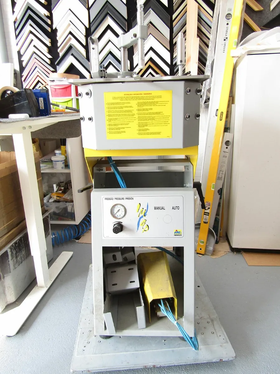 Under pinner & Canvas stretcher - Image 2