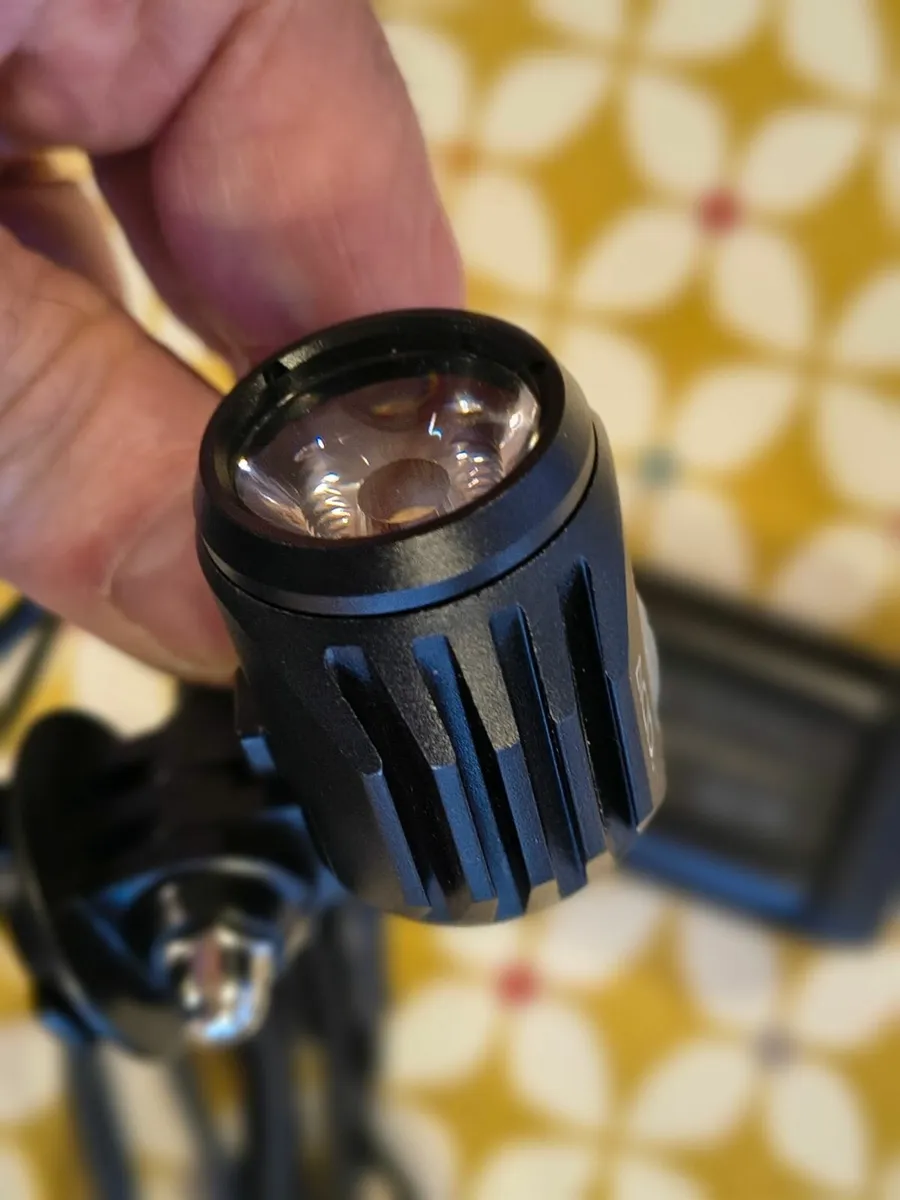Front helmet light - Image 1