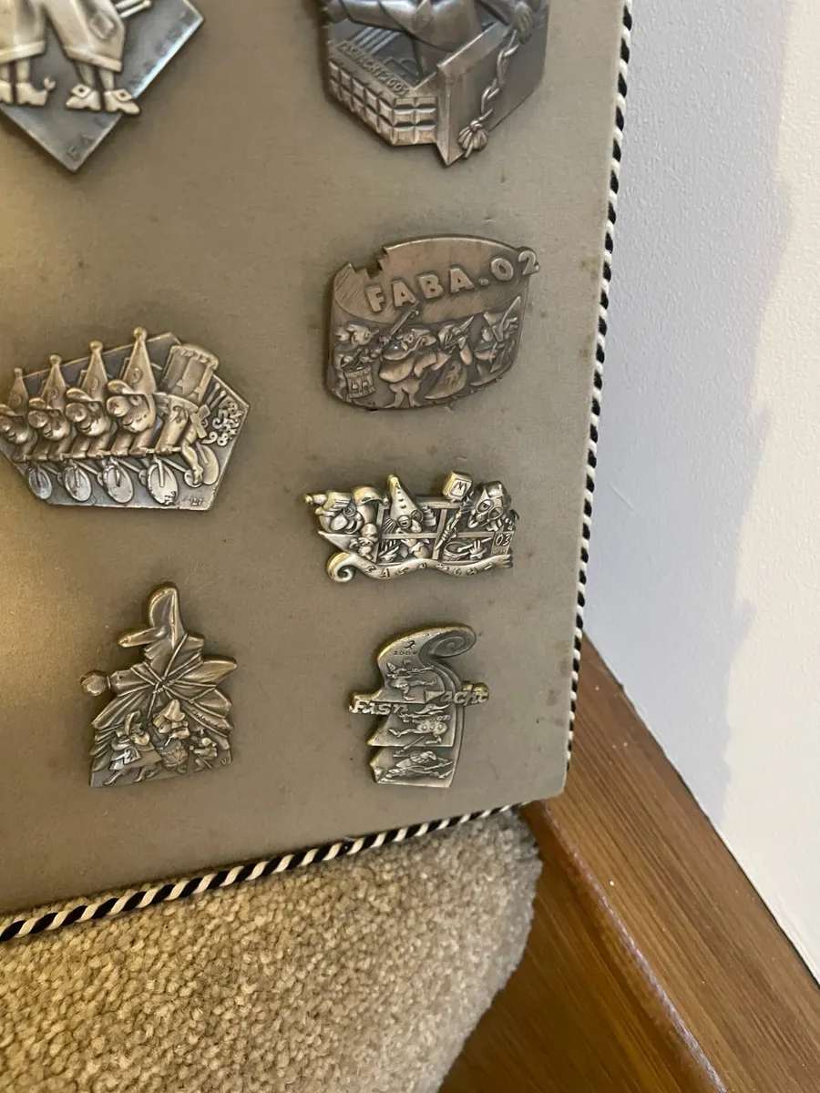 Vintage FASNACHT festival badges 1976-2004 - Image 4