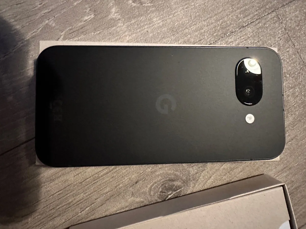 Google pixel 9a - Image 4