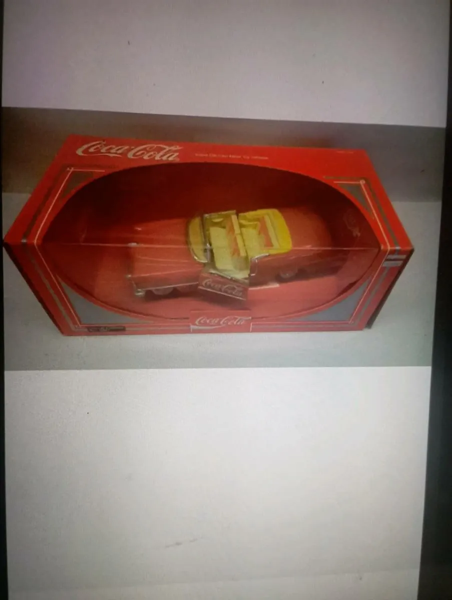 COCA COLA DIE-CAST MODLE CADILLAC ELDORADO .(1990) - Image 2