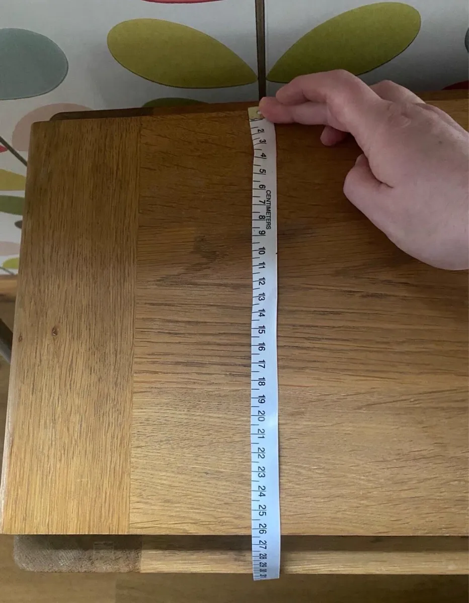 Solid Oak Dining Table Foldable Sides BARGAIN - Image 3