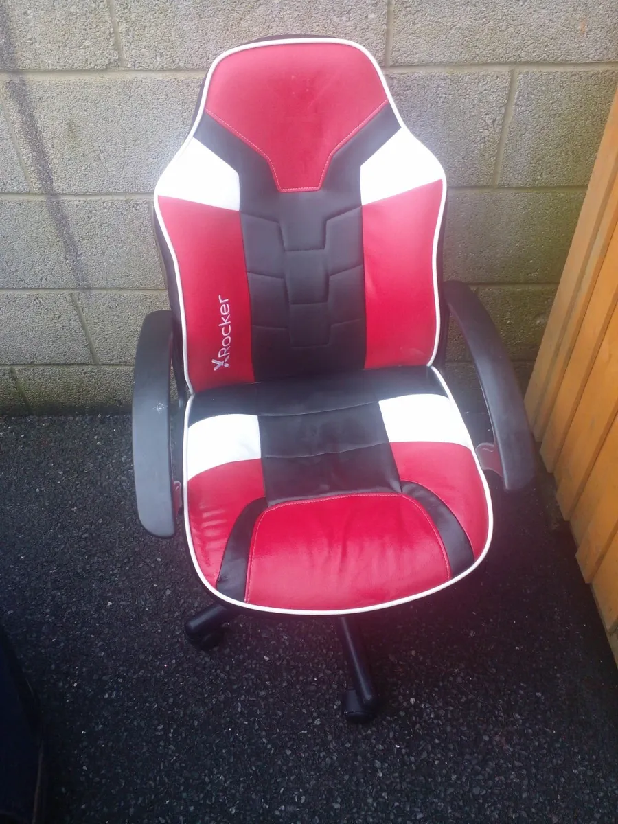 Gaming chair