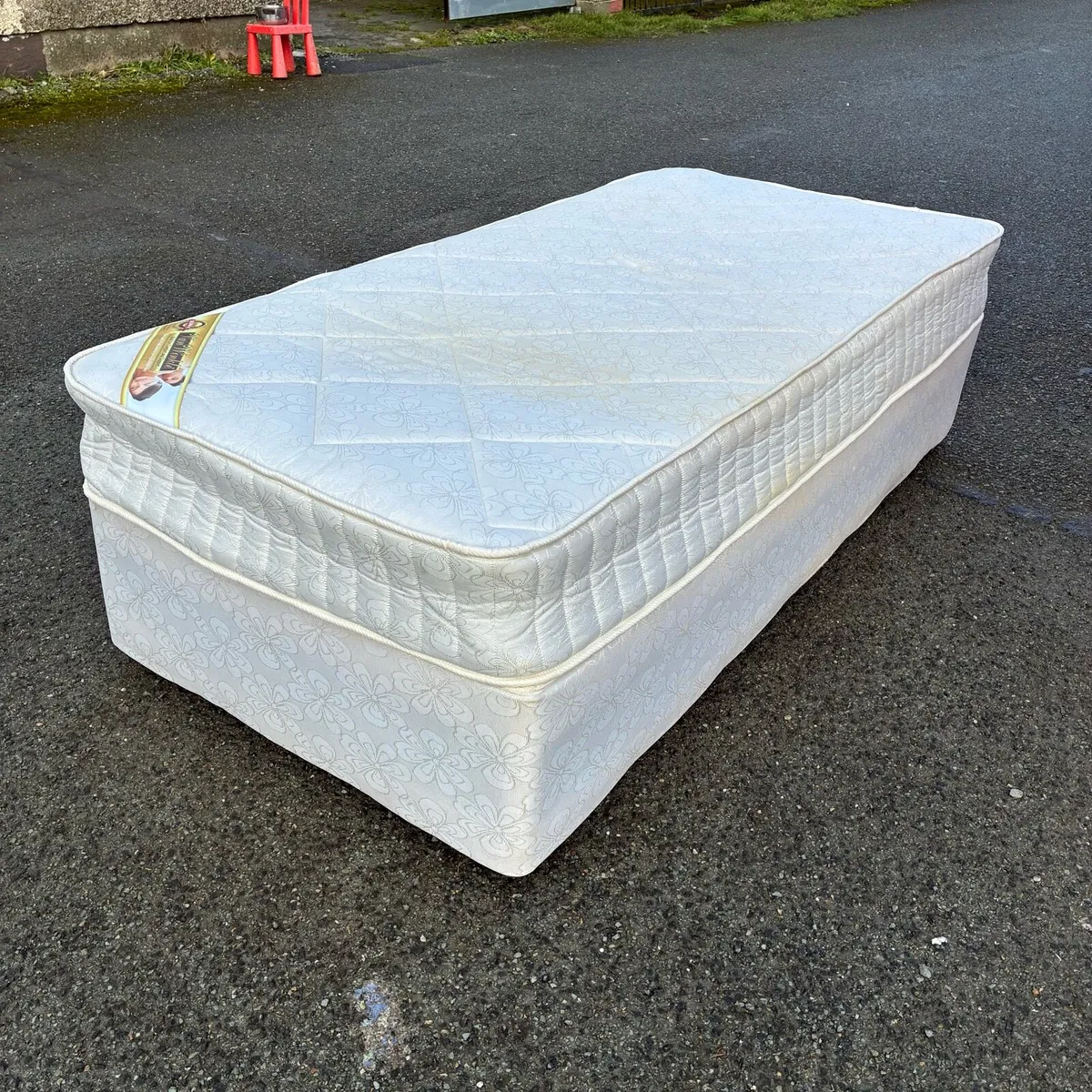 Single Bed - Image 4