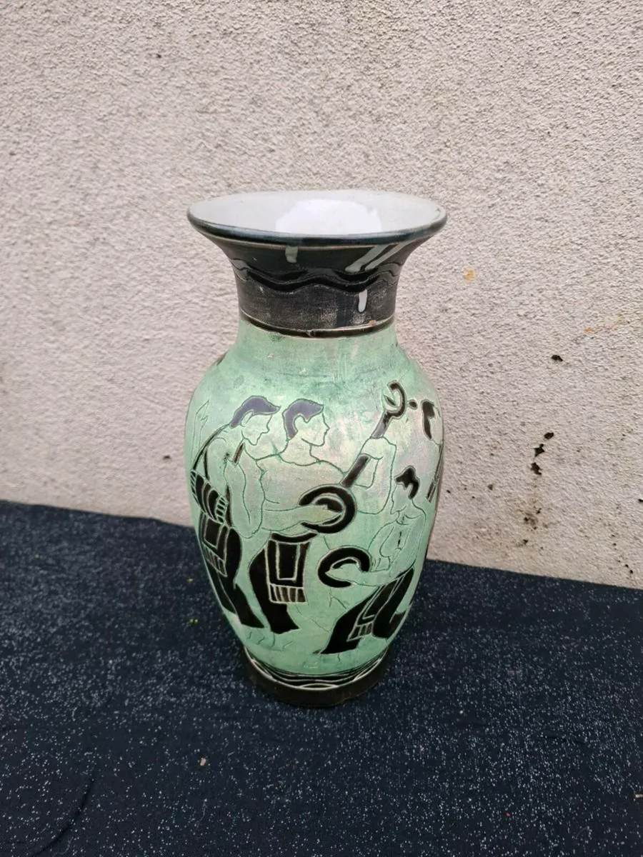 Lovely vase - Image 1