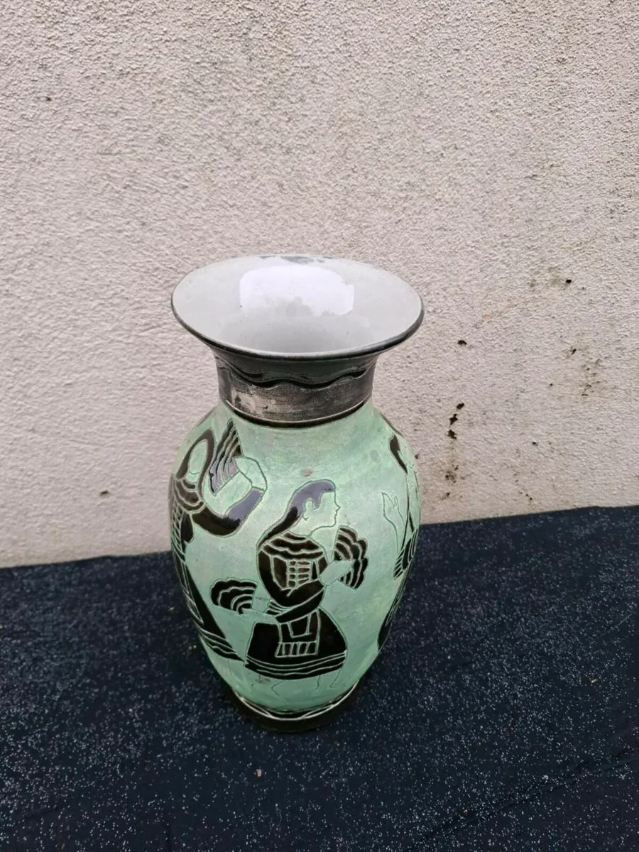 Lovely vase - Image 2