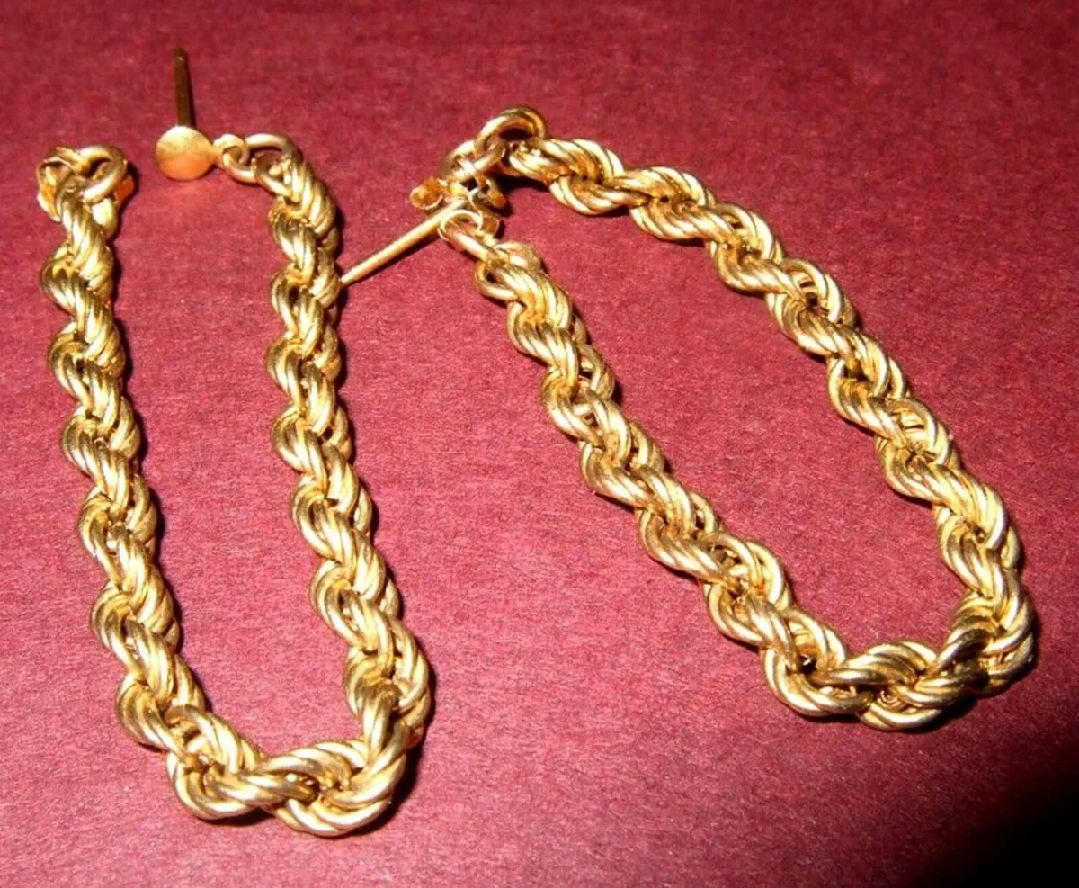 Vintage Hallmarked 9ct Gold Twisted Rope Earrings - Image 4