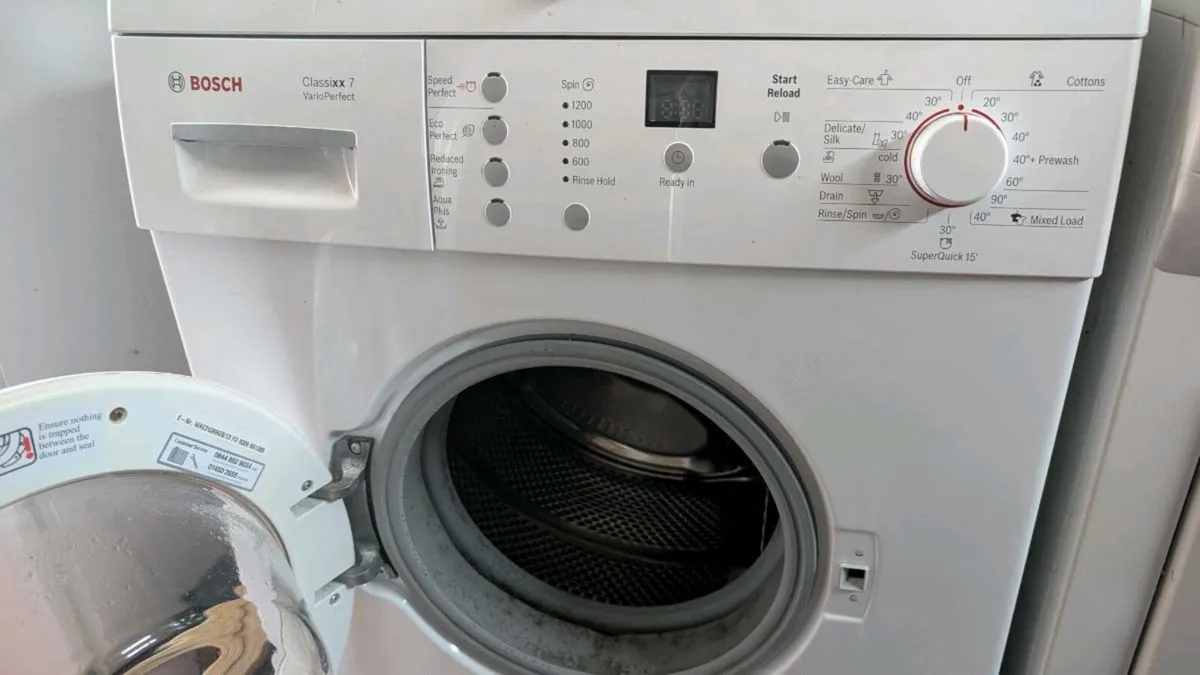 Bosch washing machine - Image 1