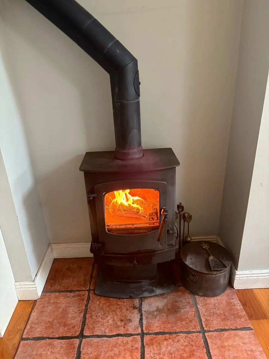 Charnwood solid fuel stove - Image 2